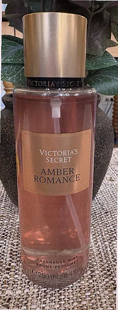 Victoria's Secret AMBER ROMANCE Fragrance Mist Body Spray 8.4oz/250ml